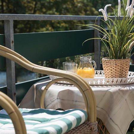 Hotel Am Elisabethufer Йевер Екстериор снимка